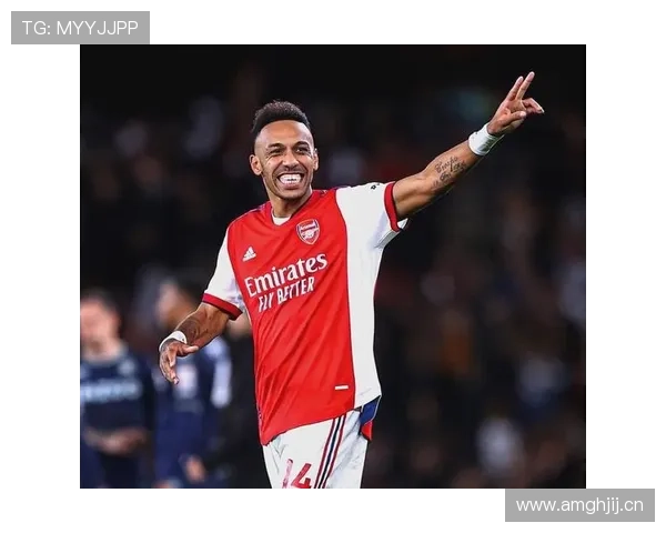 哈兰德与奥巴梅扬多特时期锋线效率及战术角色对比