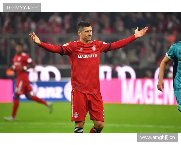 阿圭罗与莱万：终结集中度分化，单点爆破转向体系协同