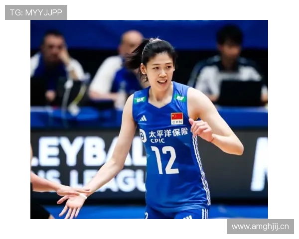 李盈莹随手背的那个包牌子，我一查价就想把银行卡埋了